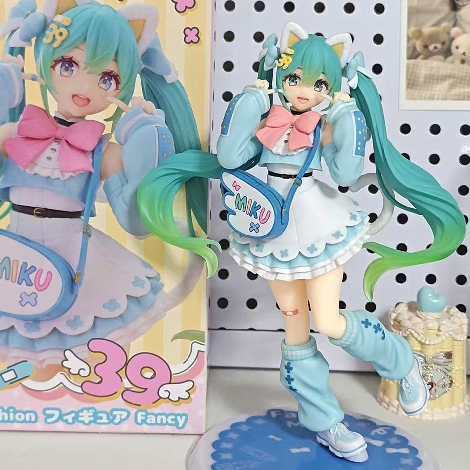 ฟิกเกอร์อนิเมะฮัตสึเนะ มิคุ ขอ - Model Kit Hatsune Miku บทวิจารณ์และราคา
