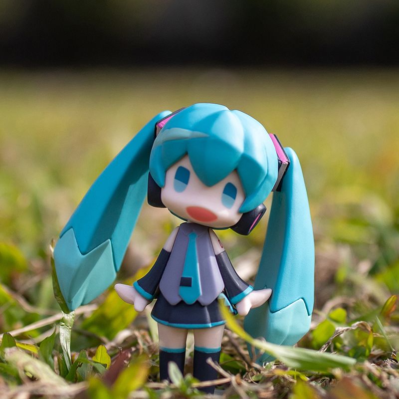 ฟิกเกอร์อนิเมะมิกุและชุดตัวต่อ - Model Kit Hatsune Miku บทวิจารณ์และราคา
